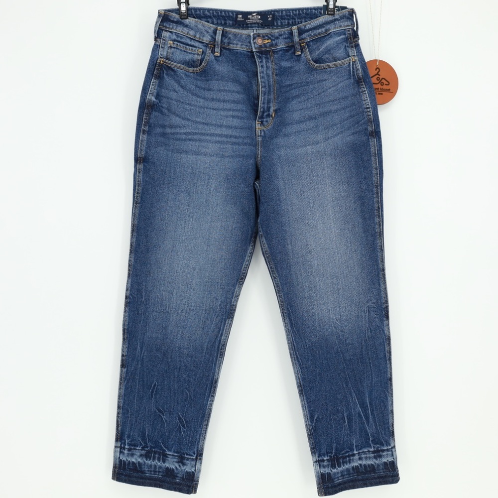 Hollister Ultra High Rise Mom Jeans Vintage Stretch Size 13R‎ W31 L27